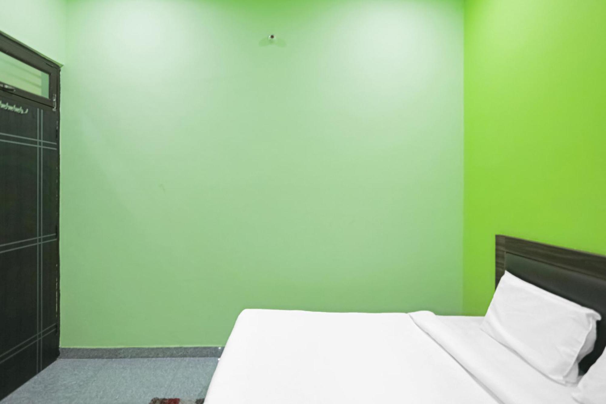 Capital O A-One Hotel Manesar Exterior foto