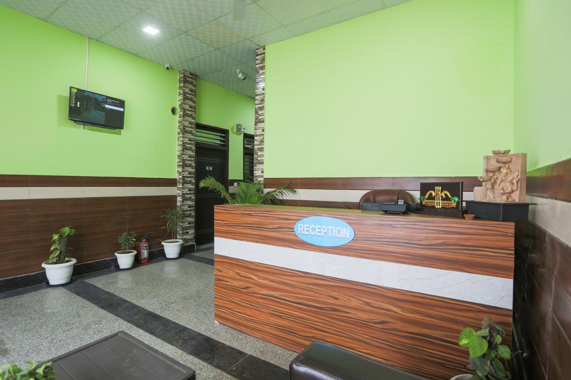 Capital O A-One Hotel Manesar Exterior foto